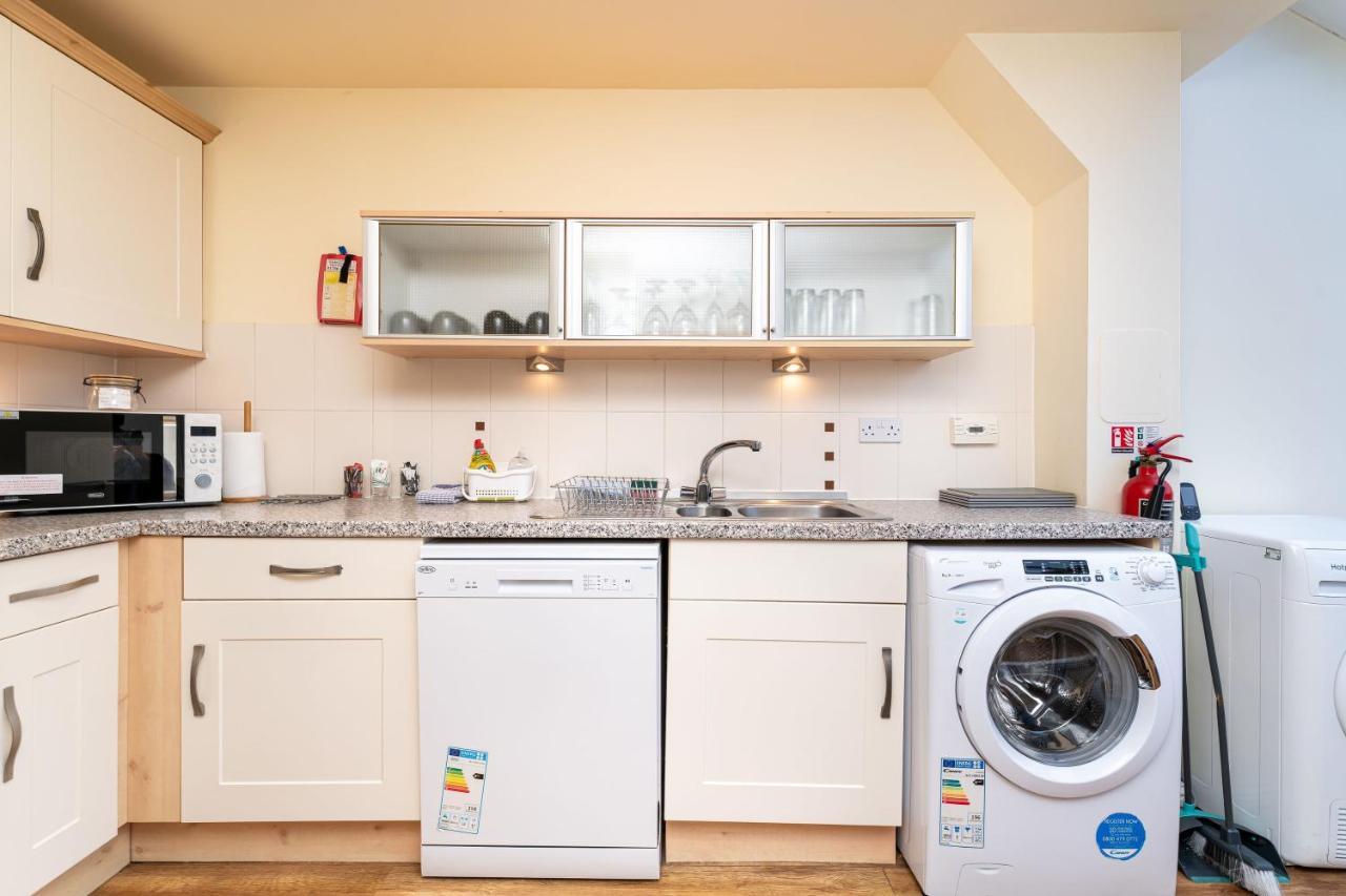4 Bedroom Townhouse In Stirling Buitenkant foto