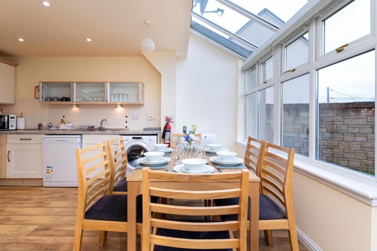 4 Bedroom Townhouse In Stirling Buitenkant foto