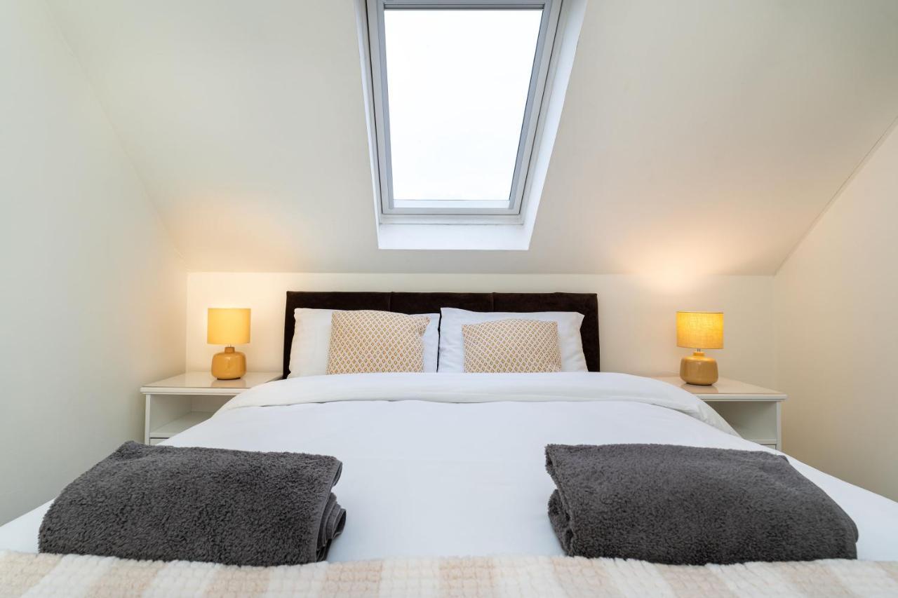 4 Bedroom Townhouse In Stirling Buitenkant foto
