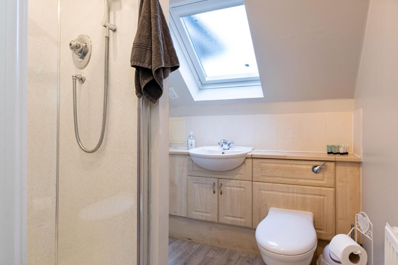 4 Bedroom Townhouse In Stirling Buitenkant foto