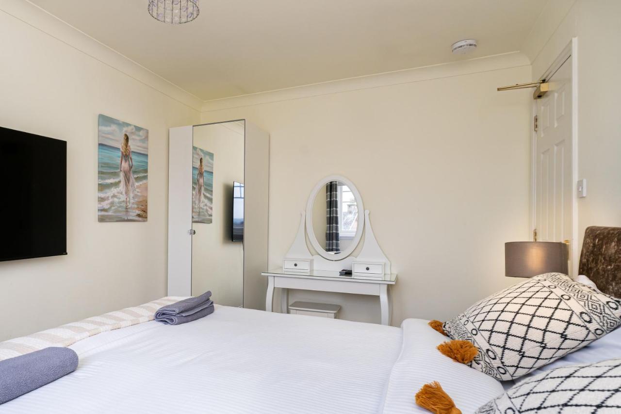 4 Bedroom Townhouse In Stirling Buitenkant foto