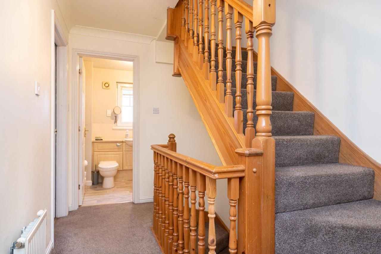 4 Bedroom Townhouse In Stirling Buitenkant foto