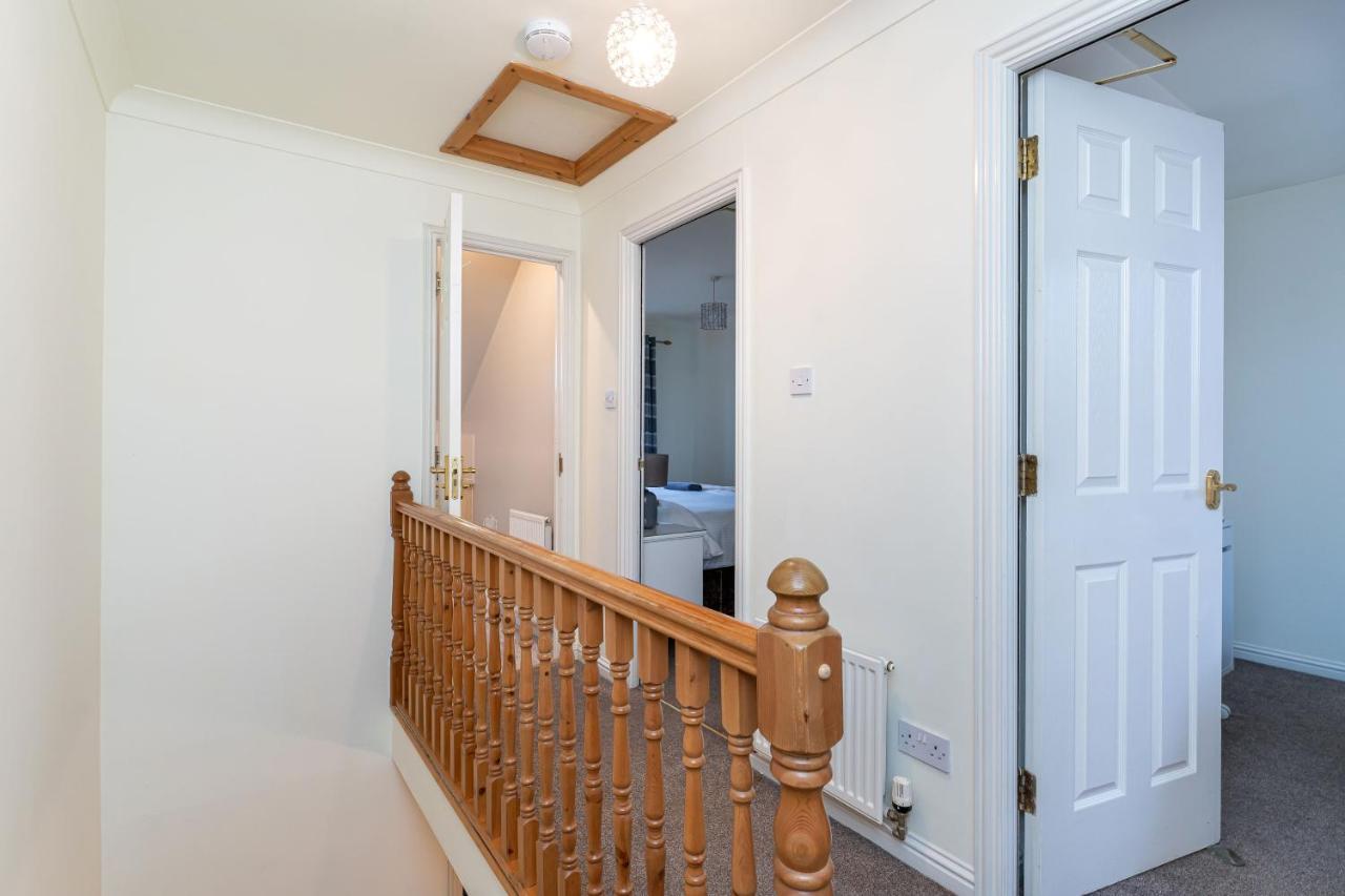 4 Bedroom Townhouse In Stirling Buitenkant foto